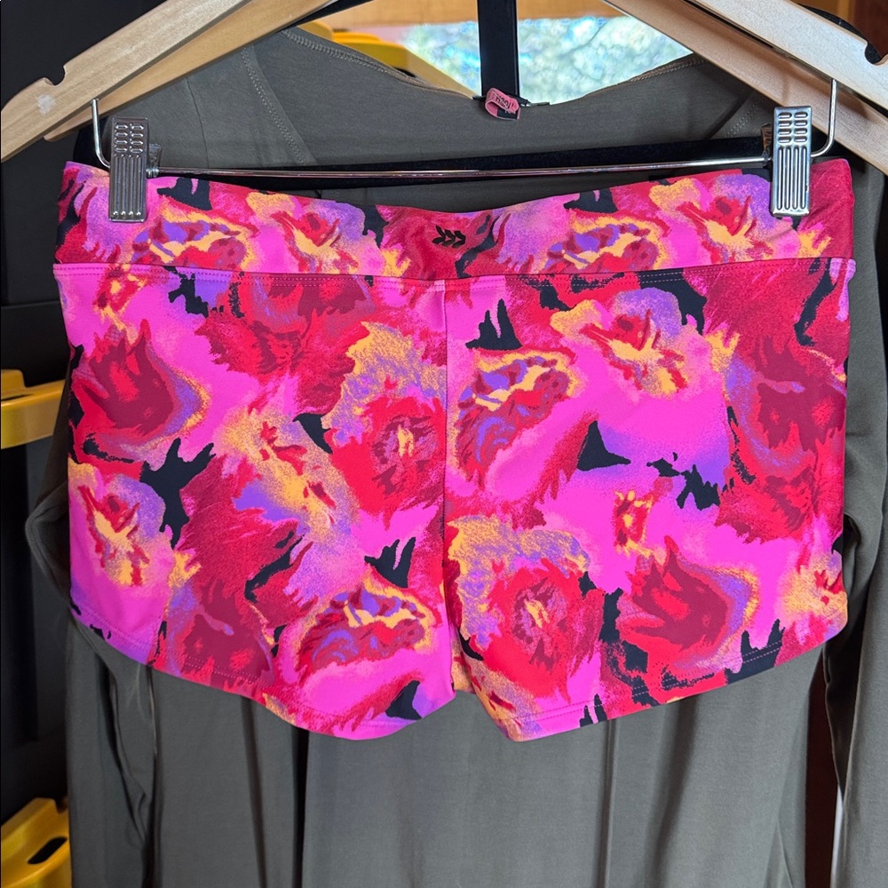 NWOT All in Motion Pink & Black Floral Swim Boyshorts Size Small UPF 50+ - Picture 5 of 7